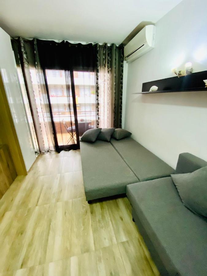 Studio Acapulco Apartment Lloret de Mar Bagian luar foto